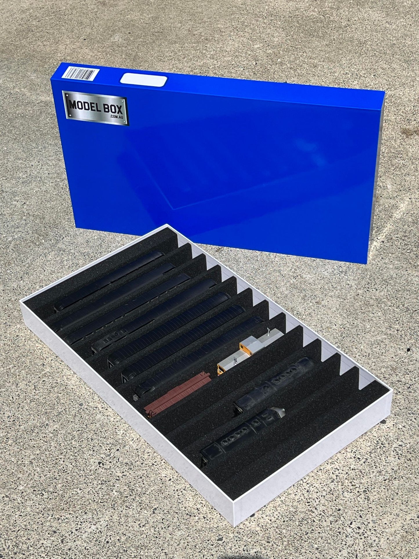 Model Train Box - HO - Vertical - Single