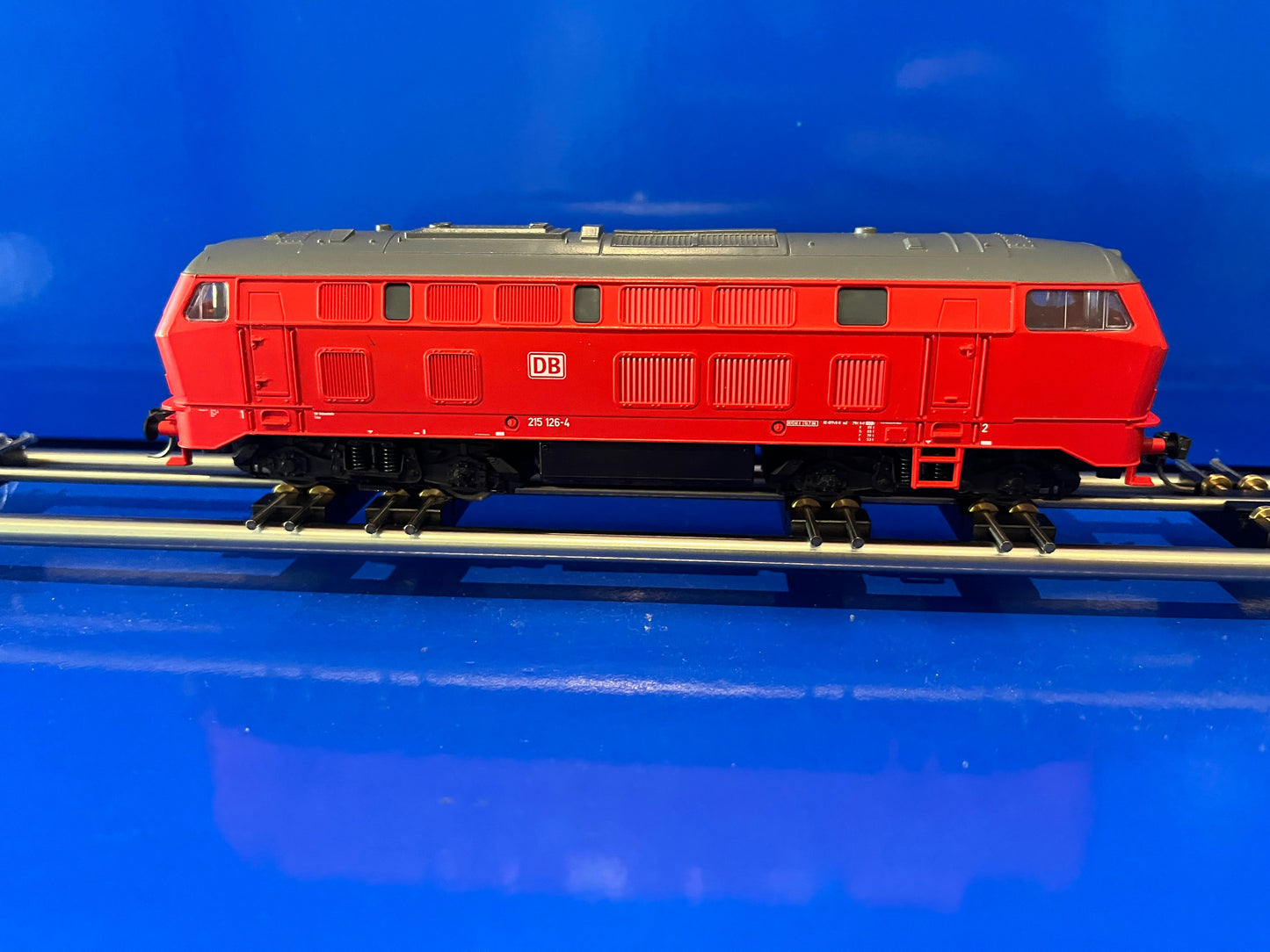HO scale Rolling Road / Treadmill / Test Track - 20inch w/cables